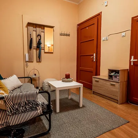 Charming Retreat *
