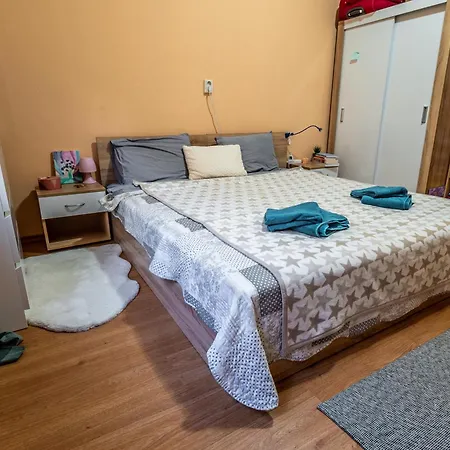 Charming Retreat Апартаменти